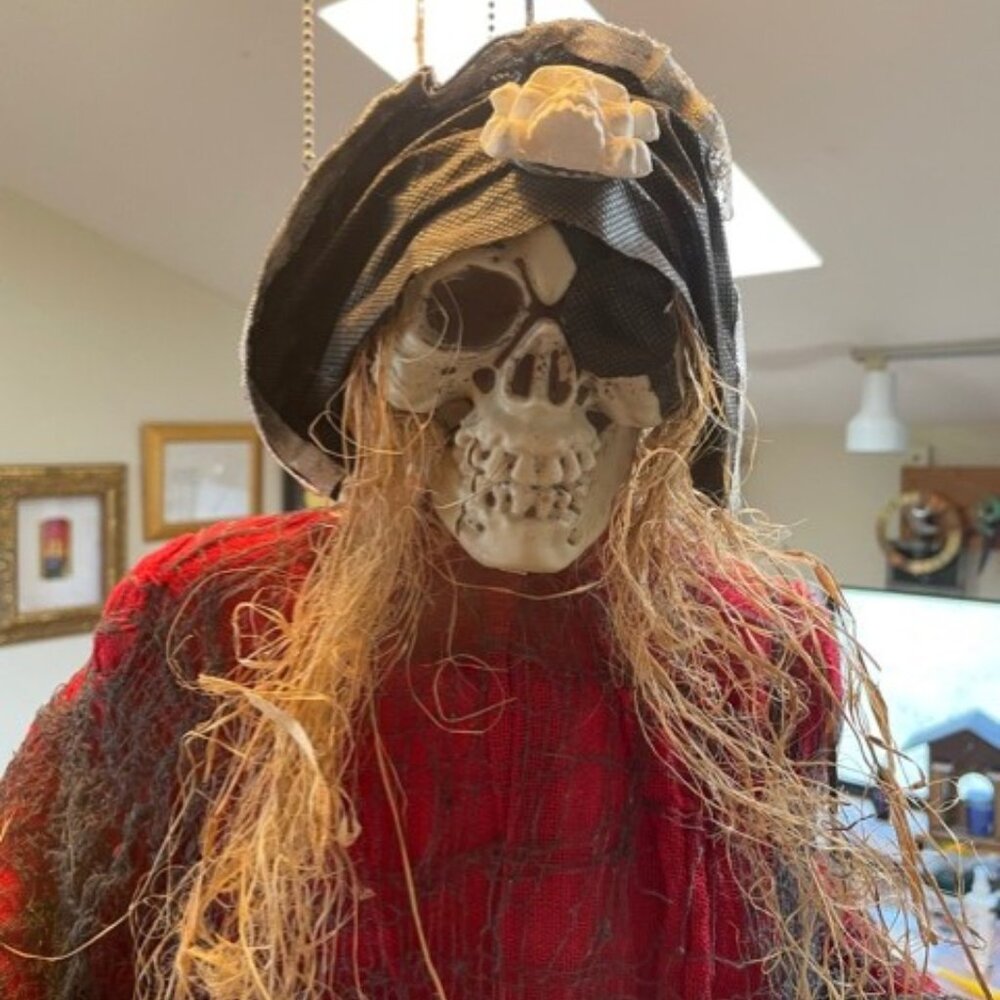 2 Spooky Halloween Hanging Skeleton Pirates (ready to ship for Halloween!) - Picture 10 of 14